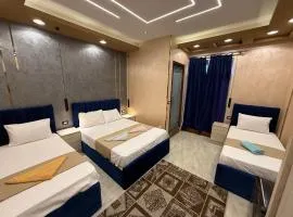 Cairǒ-Plazǎ UP Hotel