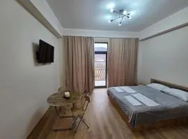 Alvina White Tsaghkadzor