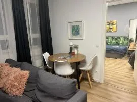 Studio 1 mit Gemeinschaftsräumen, Tiefgarage