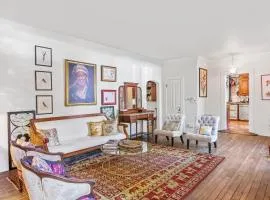 Ajax Manor by Rove Travel 5BR Historic Home