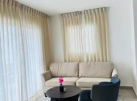 Serena Village Paradise 2BR Apt with Pools and Shuttle