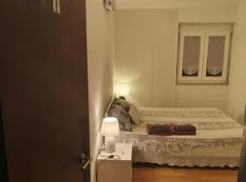 Ginjals-67 Quarto Branco