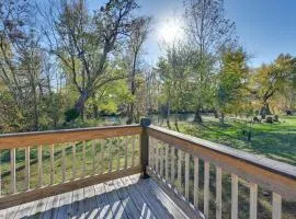 6 Mi to Rough River Lake! Waterfront Home with Deck