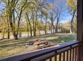 Cabin Along Rough River! Views, Fire Pit and Grill