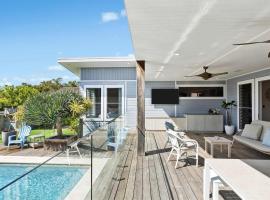 Hibiscus by Coast Hosting, Hotel in Wamberal