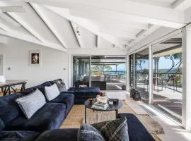 Elements at Bouddi By Coast Hosting