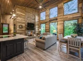 Mini Marshmallow Cabin - Cozy & Romantic GetAway