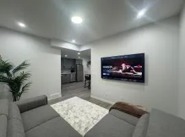 Rockies Golden Retreat 2BR Suite at Glacier Ridge NW Calgary