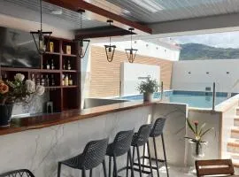 AptoHotel Wiky House