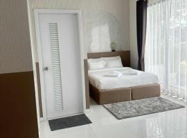 K2S Pool Villa at The Everest Khaoyai, hotel a Wangkata