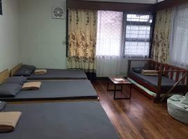 The Food Cartel & Apartelle, khách sạn ở Baguio