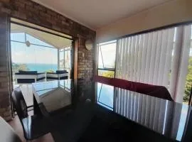 cliff top house guest rooms