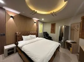 계룡 호텔 스테이318