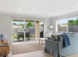 The Reach - Coastal Retreat - EV Power Sleeps 10