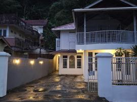 Karati Lakeview White Villa, hotell 