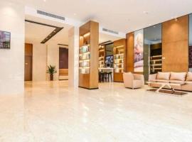 JTOUR Inn Hechi Yizhou Municipal Central Plaza, hotel v destinaci Qingyuan