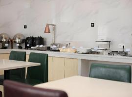 City Comfort Inn Foshan Gaoming Huaying Square, hotel v destinaci Shilong