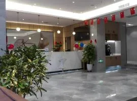 GreenTree Inn Express Datong High-Speed Railway Station Old City Wall
