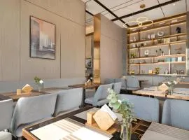 Poltton International Service Apartment Shanwei Urban District High-speed Railway Station