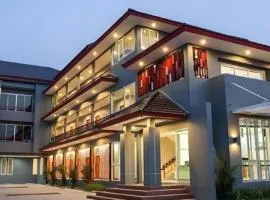 Soontree House Hotel