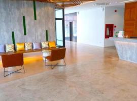 Sans Hotel, hotel in Ban Rong Chang