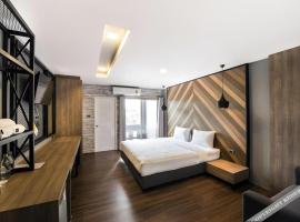 The Circle Hotel, hotel v destinaci Ban Bu Lamduan