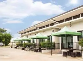 Thongsuk Mini Resort