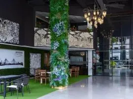 Town In Town Gardent Resort