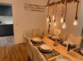 NEU Master's Bridge - Modernes zentrales Apartment mit Garage und Balkon in Deichnähe von STAY YOUR WAY