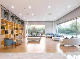 GreenTree Eastern Hotel Huai'an Bus Station Zhou Enlai Memorial, hotel in Hexia