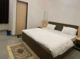 FabHotel Radhy Sham