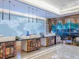 Kyriad Marvelous Hotel Yiyang Xiufeng Park