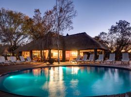 Finfoot Lake Reserve by Dream Resorts, glamping site in Vaalkop Dam