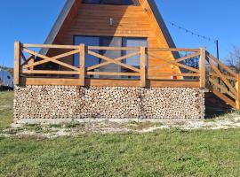 Cabana Teo&Matei, chal&eacute; alpino em Mihăeşti