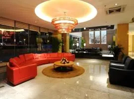 Kunming Long Way Hotel