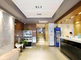 Jinjiang Inn Tai'an Taishan Railway Station, hotel v destinaci Tchaj-an