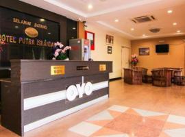 OYO 11343 Hotel Putra Iskandar、セリ・イスカンダルのホテル