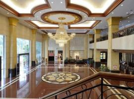 Gladden Hotel Shilong, hotel in Shilong