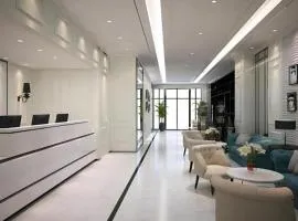 Xana Hotelle·Heze Railyway Station