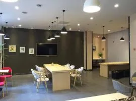 7 Days Premium·Huanggang Walking Street