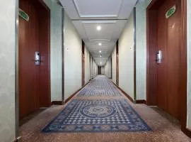 Vienna Hotel 5.0 Qingyuan City Plaza Lianjiang Road
