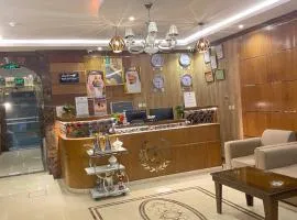 ضوء الليلة الهادئة للشقق المخدومة