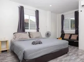 SIRI apartments Bangtao beach