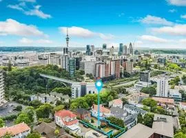Auckland City Oasis with Pool