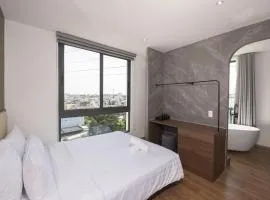 La Hotel Duong So 21