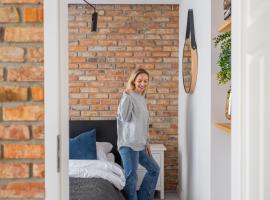 Glow Apartments - Chlebnicka, Gdańsk Old Town & Neptun Fontanna