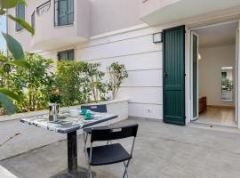 Condo-Micio Luna，位于阿扎罗的分契式公寓