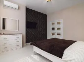 К МОРЮ 5 мин! Французский бульвар 26 спальных мест 6 !