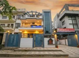 FabHotel Silver Stone