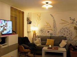 Panoramique floral au cœur des illuminations Noël, ξενοδοχείο σε La Gacilly